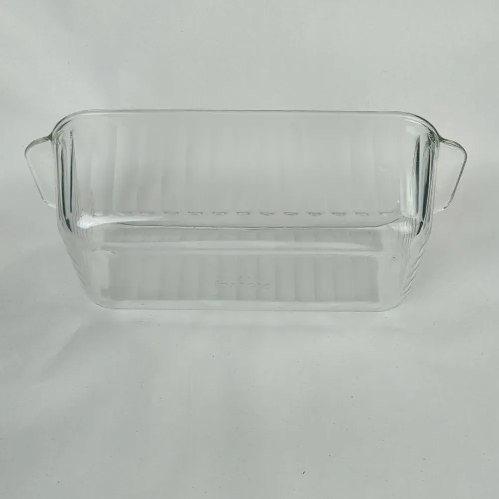 Vintage Mid-Century Pyrex Scalloped Loaf Plan 1.5 Qt